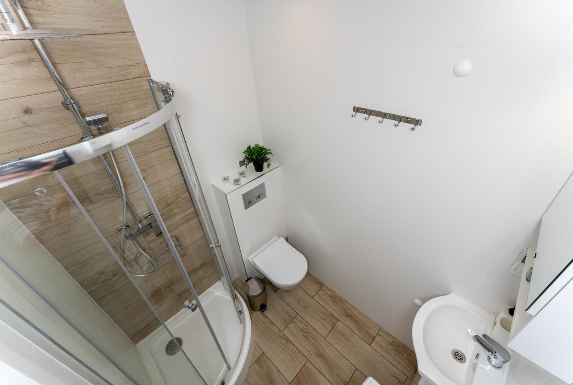 Czarnowiejska Mini Studio With Loggia Krakau Buitenkant foto
